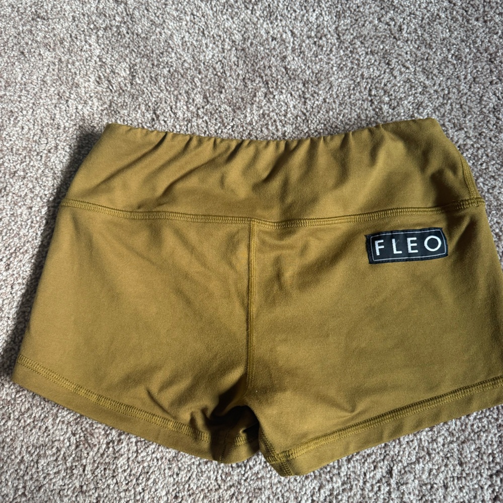 Fleo Women's olive/Gold Athletic Shorts